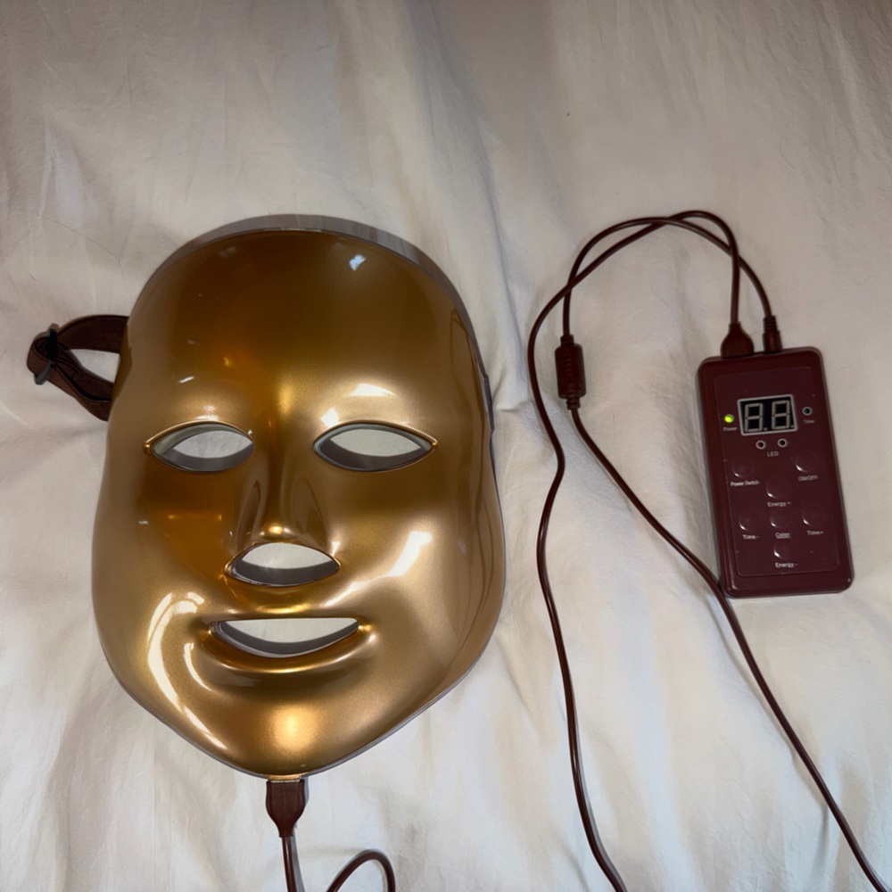 MZ Skin LED Face Mask with Controller